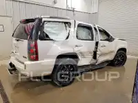 2010 GMC YUKON фото