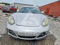 2010 Porsche Cayman photo