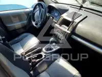 2010 Land Rover LR2 photo