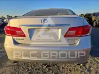 2010 Lexus ES350 photo