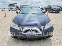 2010 Lexus ES350 photo