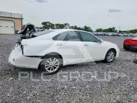 2010 Lexus ES350 photo