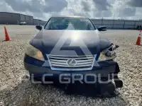 2010 Lexus ES350 photo