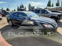 2010 Lexus LS photo