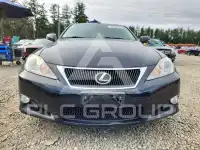 2010 Lexus IS photo