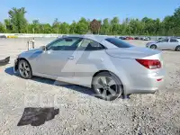 2010 Lexus IS photo