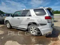 2010 Toyota 4 RUNNER photo