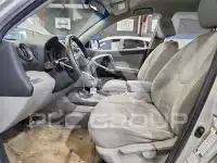 2010 Toyota RAV4 photo