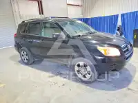 2010 Toyota RAV4 photo