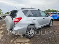 2010 Toyota RAV4 photo