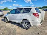 2010 Toyota RAV4 photo