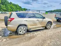 2010 Toyota RAV4 фото