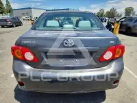 2010 Toyota COROLLA фото