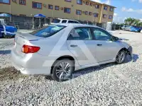 2010 Toyota COROLLA фото