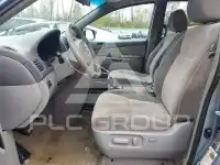2010 Toyota SIENNA photo