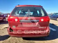 2010 Toyota SIENNA фото