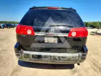 2010 Toyota SIENNA фото