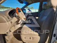2010 Toyota SIENNA photo
