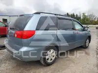 2010 Toyota SIENNA photo