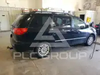 2010 Toyota SIENNA фото
