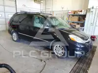 2010 Toyota SIENNA фото