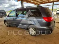 2010 Toyota SIENNA photo