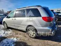 2010 Toyota SIENNA photo