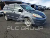 2010 Toyota SIENNA фото