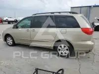 2010 Toyota SIENNA фото