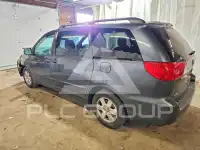 2010 Toyota SIENNA фото