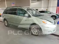 2010 Toyota SIENNA фото