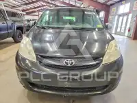 2010 Toyota SIENNA фото
