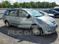 2010 Toyota SIENNA фото
