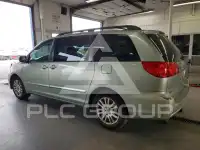2010 Toyota SIENNA фото