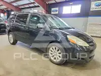 2010 Toyota SIENNA фото