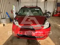 2010 Toyota SIENNA фото