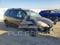 2010 Toyota SIENNA photo