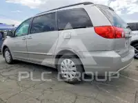 2010 Toyota SIENNA фото