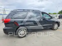 2010 Toyota SIENNA photo
