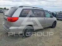 2010 Toyota SIENNA фото
