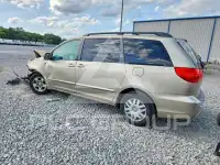 2010 Toyota SIENNA фото
