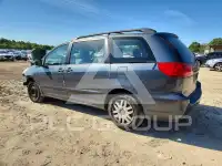 2010 Toyota SIENNA фото