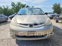 2010 Toyota SIENNA фото