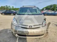 2010 Toyota SIENNA фото