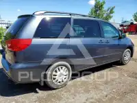 2010 Toyota SIENNA photo