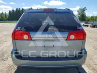 2010 Toyota SIENNA фото