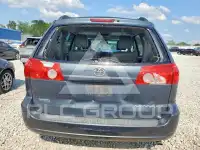 2010 Toyota SIENNA фото