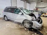 2010 Toyota SIENNA фото