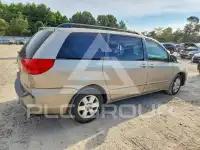 2010 Toyota SIENNA фото
