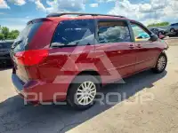 2010 Toyota SIENNA фото